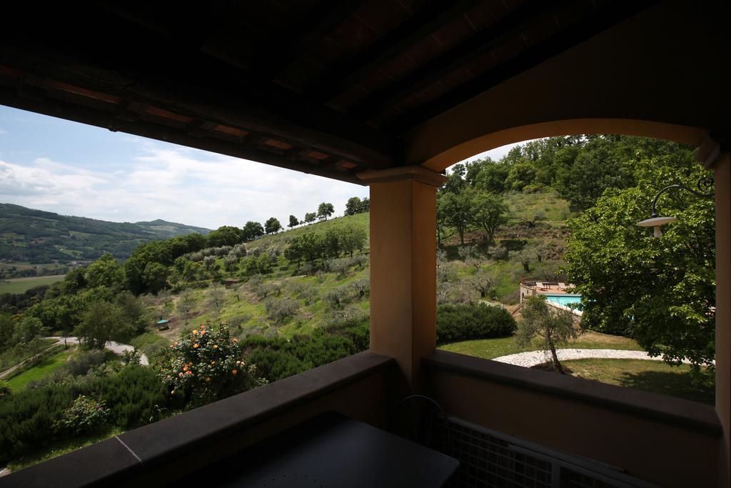 Agriturismo Castagna Alta Valfabbrica Екстер'єр фото