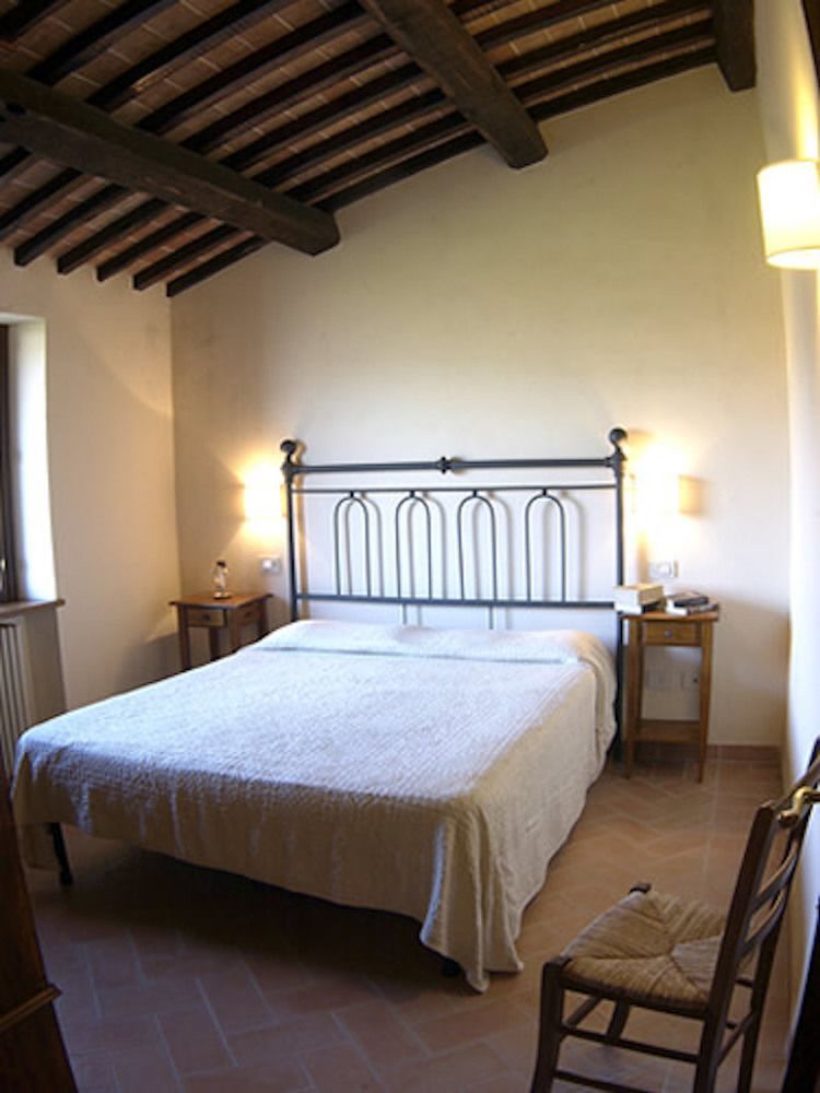 Agriturismo Castagna Alta Valfabbrica Екстер'єр фото